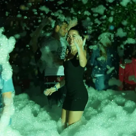 Monna Roza Garden 4*