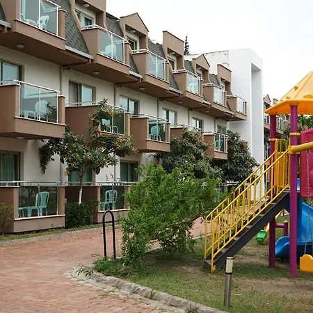 Monna Roza Garden 4*