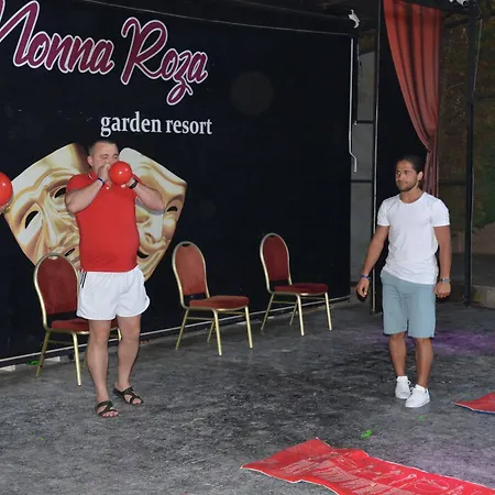 Monna Roza Garden 4*
