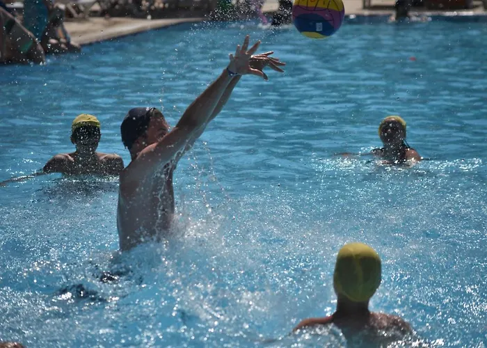 Monna Roza Garden 4*