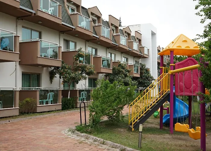 Monna Roza Garden 4*