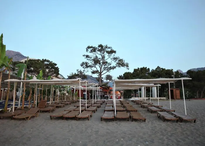 Monna Roza Garden 4*