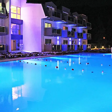 Monna Roza Garden 4*